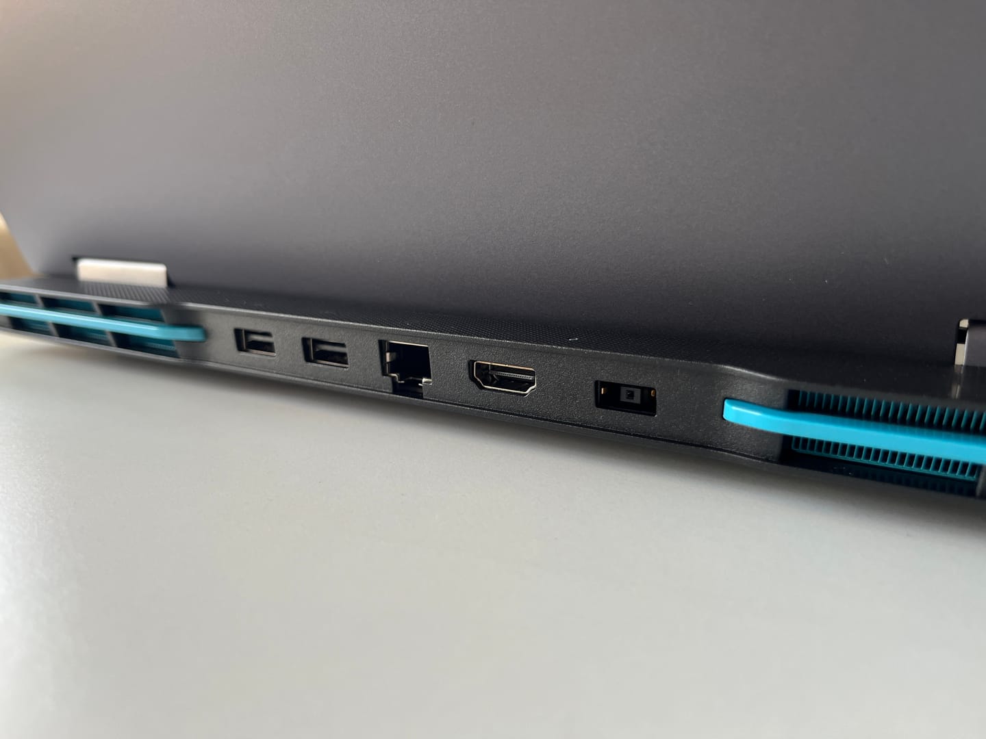 Lenovo LOQ 15