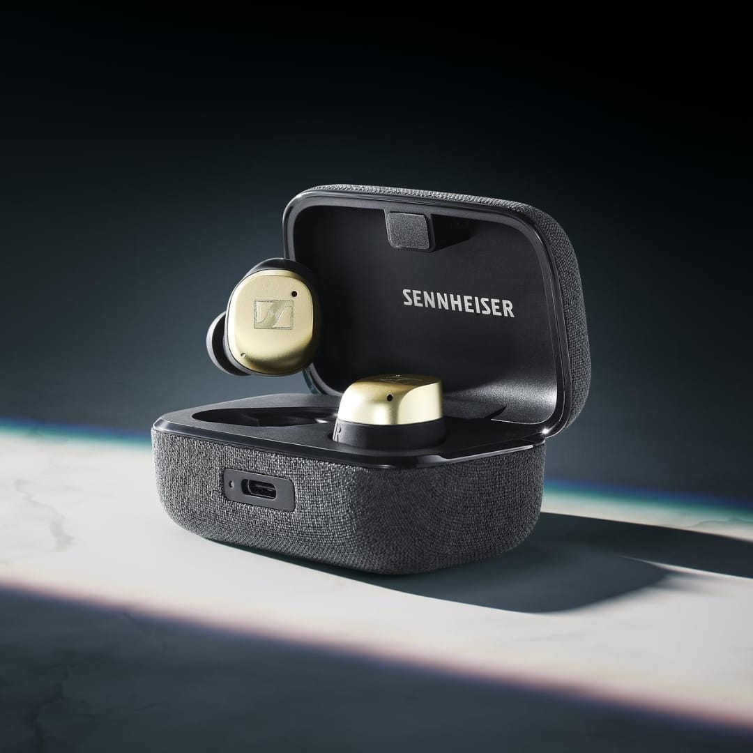 Sennheiser vyrukoval s limitovanou edicí sluchátek Momentum True Wireless 4 ve zlaté barvě
