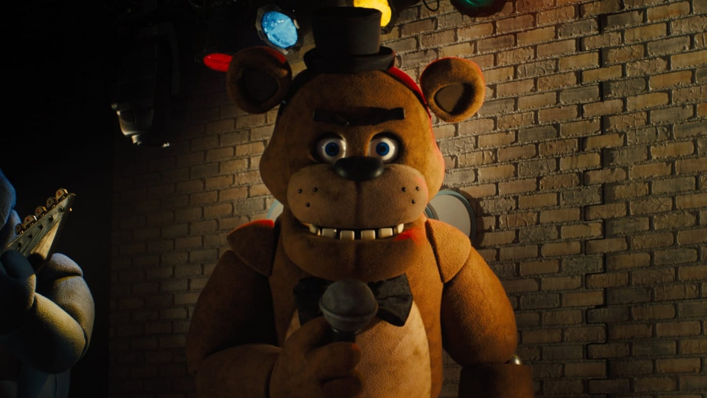 Filmové Five Nights at Freddy's 2 zve do zákulisí první fotkou