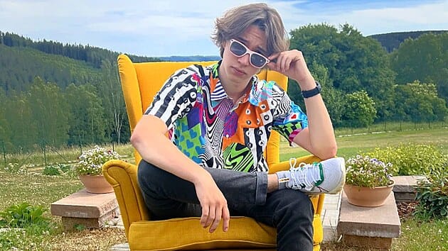 Soud mezi Tarym a Stay12: Kritika, žaloba a napjatá atmosféra