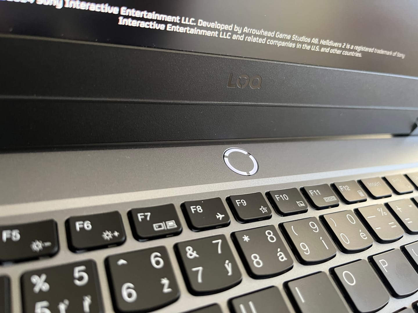Lenovo LOQ