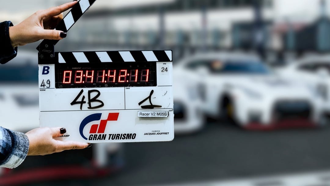 Gran Turismo ukazuje první ochutnávku z filmu podle života skutečného hráče