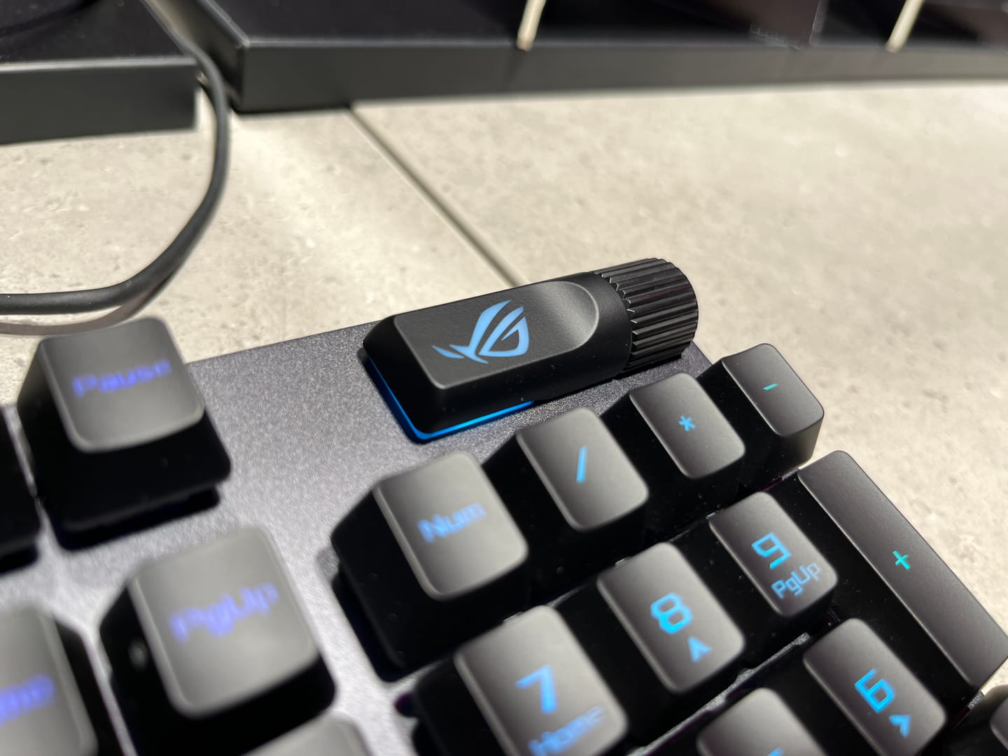 Asus