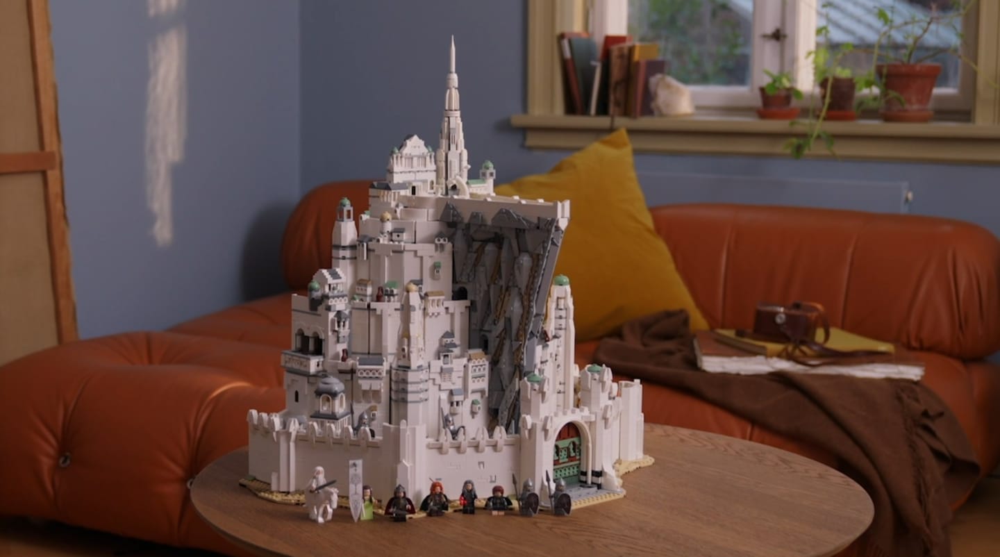 LEGO set Minas Tirith dorazí v červnu. Za 8000 kostiček se plácneš přes kapsu