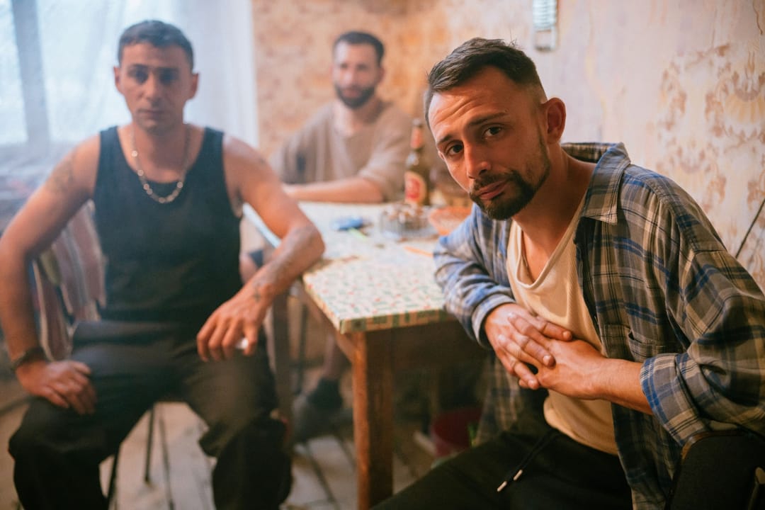 Řezníkova nekompromisní komedie Na plech válcuje česká kina. Za víkend ji vidělo přes šedesát pět tisíc lidí